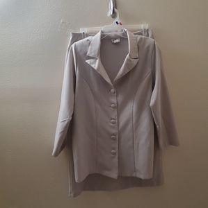 Plus size ladies skirt suit 2X